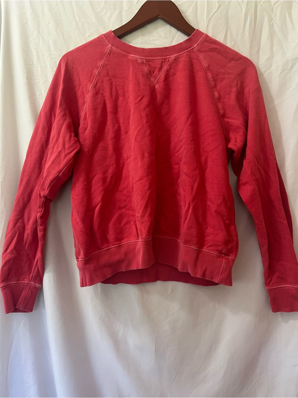 Old Navy Women's Crewneck Sweatshirt in Coral Red